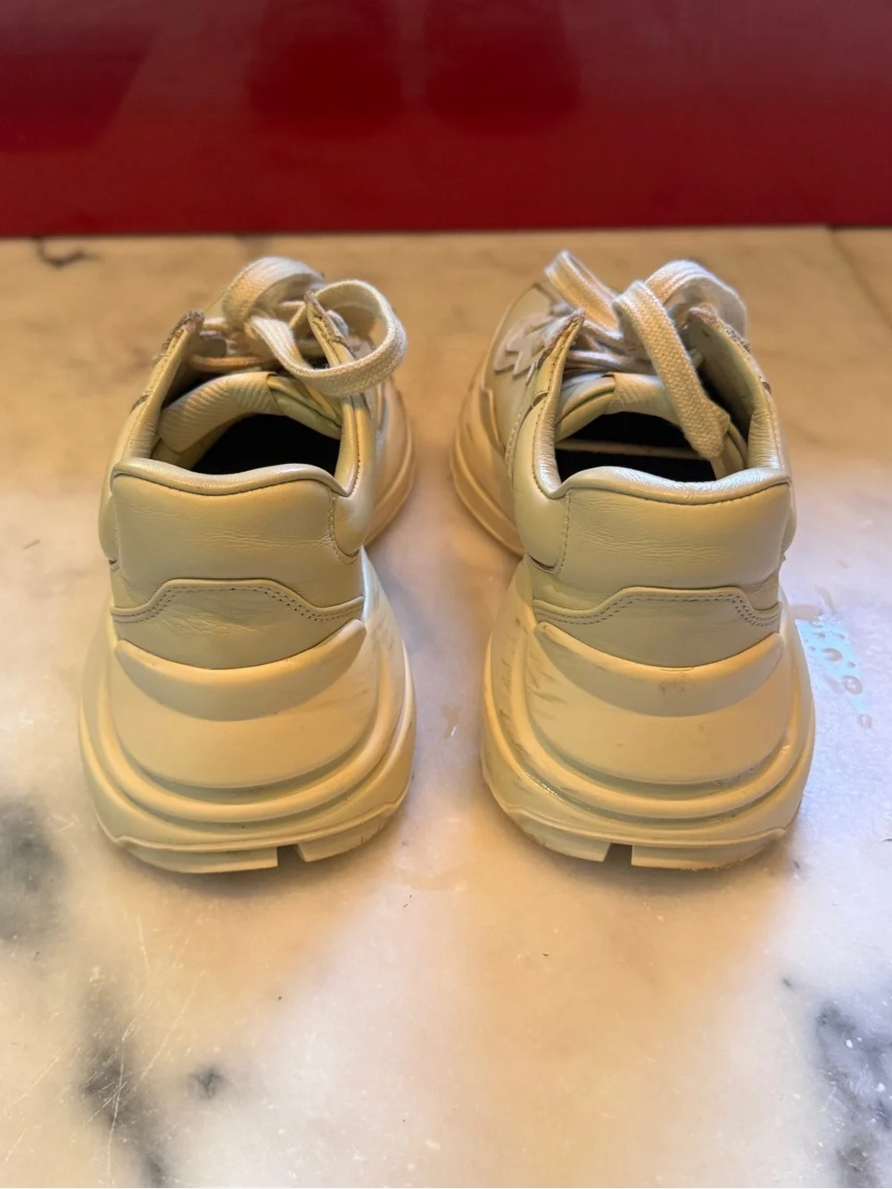Vintage Sample Gucci Rhyton Cream Leather Tennis Shoes with Crossed Racket Logo